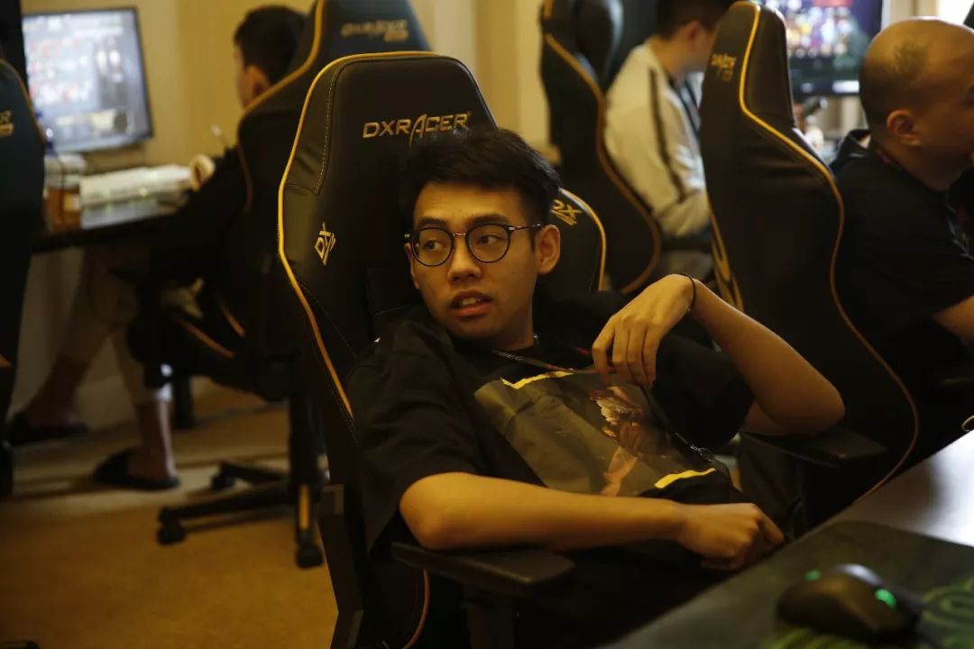 西欧Ti预选爆冷，TA2000决胜局失误出售圣剑掉入败者组